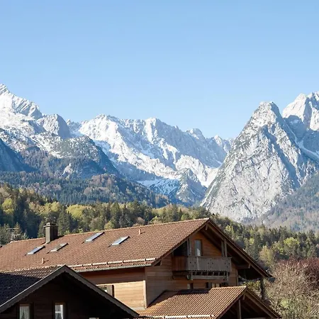 Wiesenglueck Garmisch-Partenkirchen